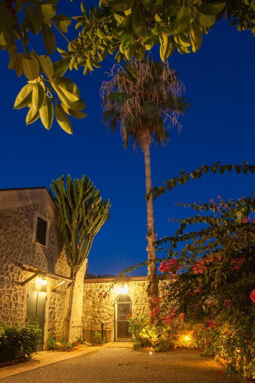 Rosmarino Park Ito83084B59Cp6Px5J Vila SantʼAgata di Militello Exterior foto
