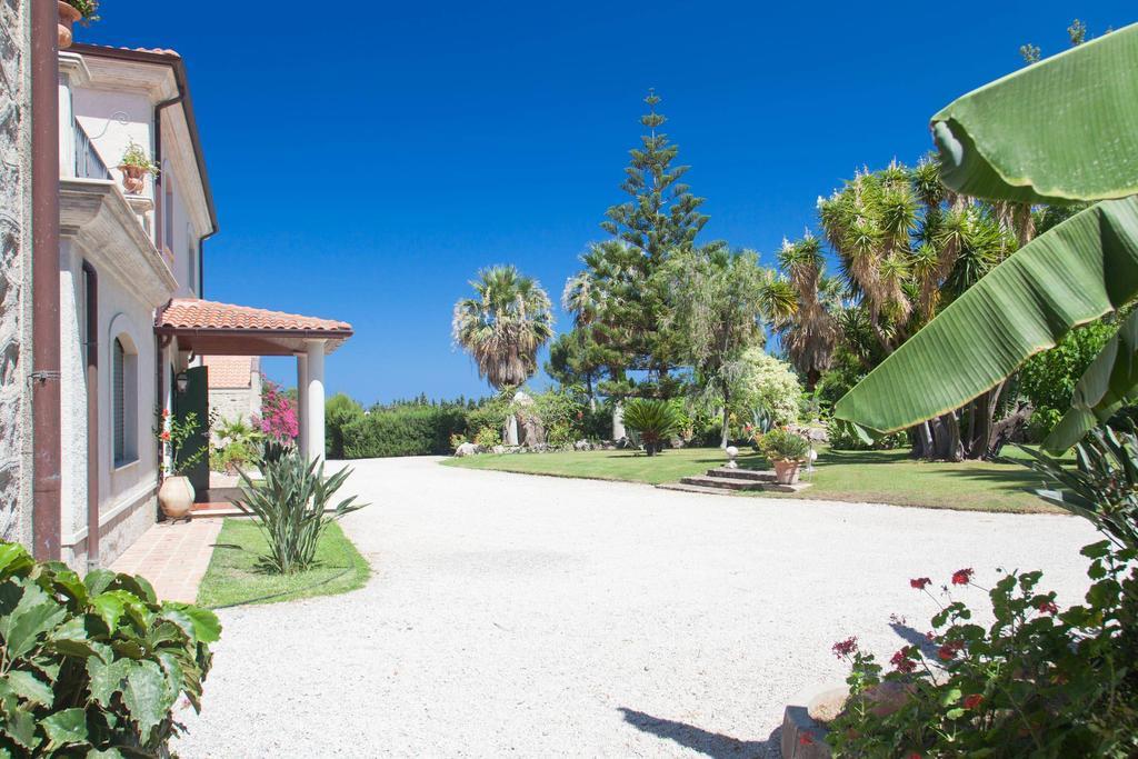 Rosmarino Park Ito83084B59Cp6Px5J Vila SantʼAgata di Militello Exterior foto